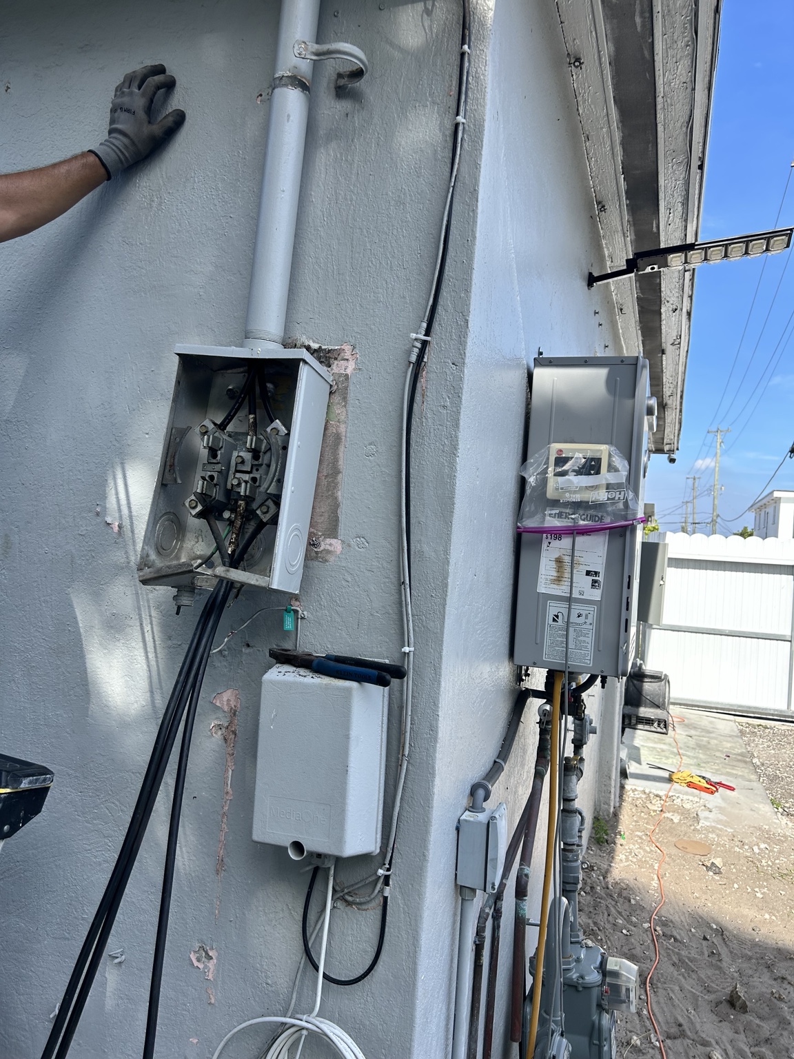 Exterior electrical service